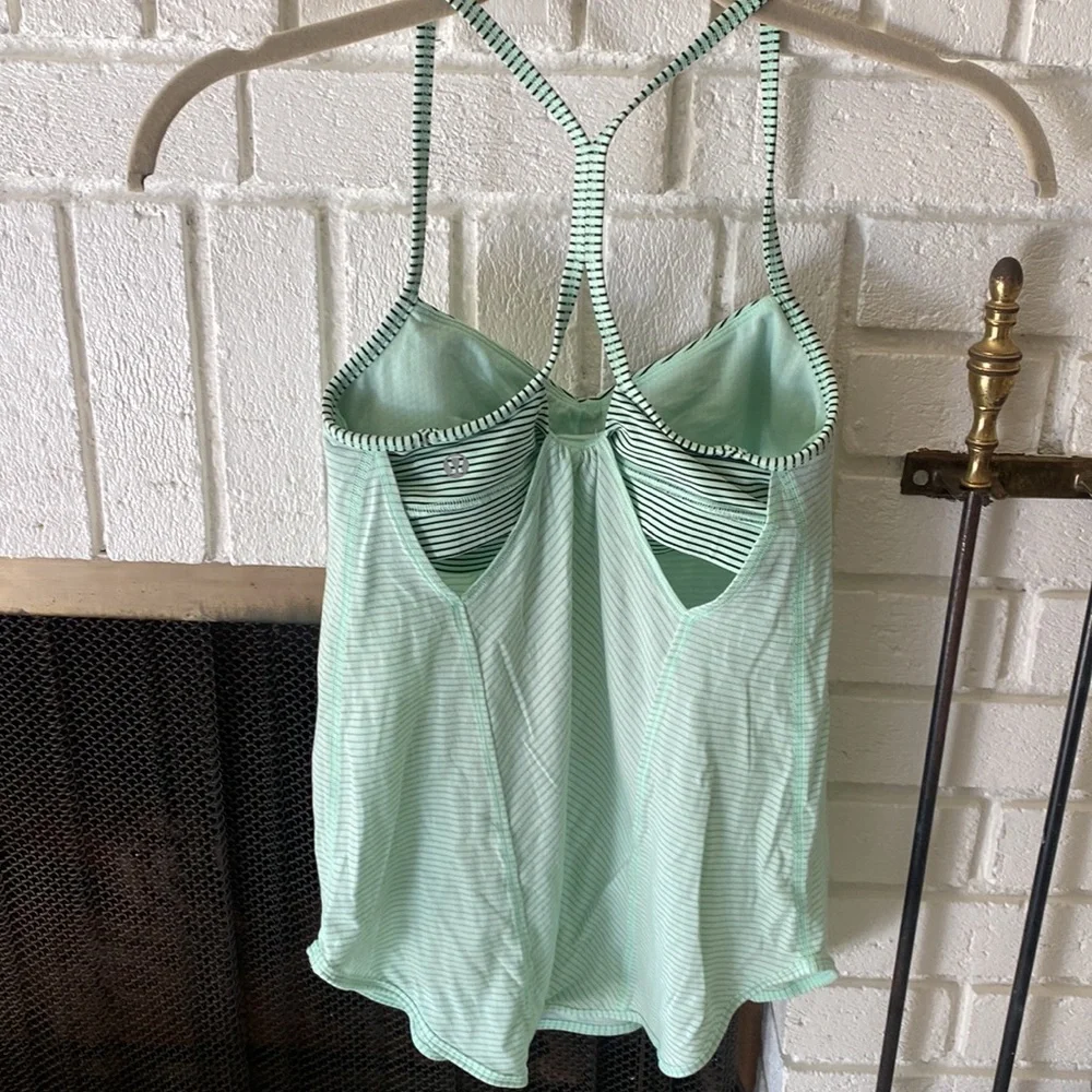 Tops - Picture 2 of 3